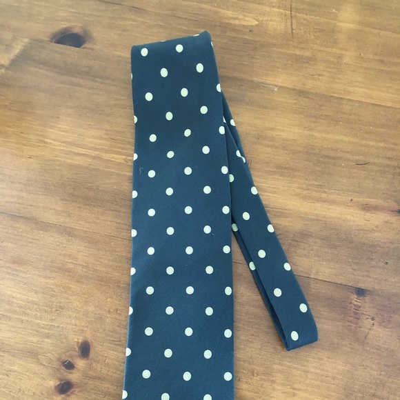 👀 Elegant GIORGIO ARMANI Silk Tie - Picture 2 of 4